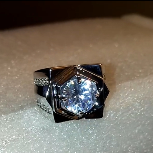 mens sterling silver iced out pinky ring size 8 - Picture 3 of 5